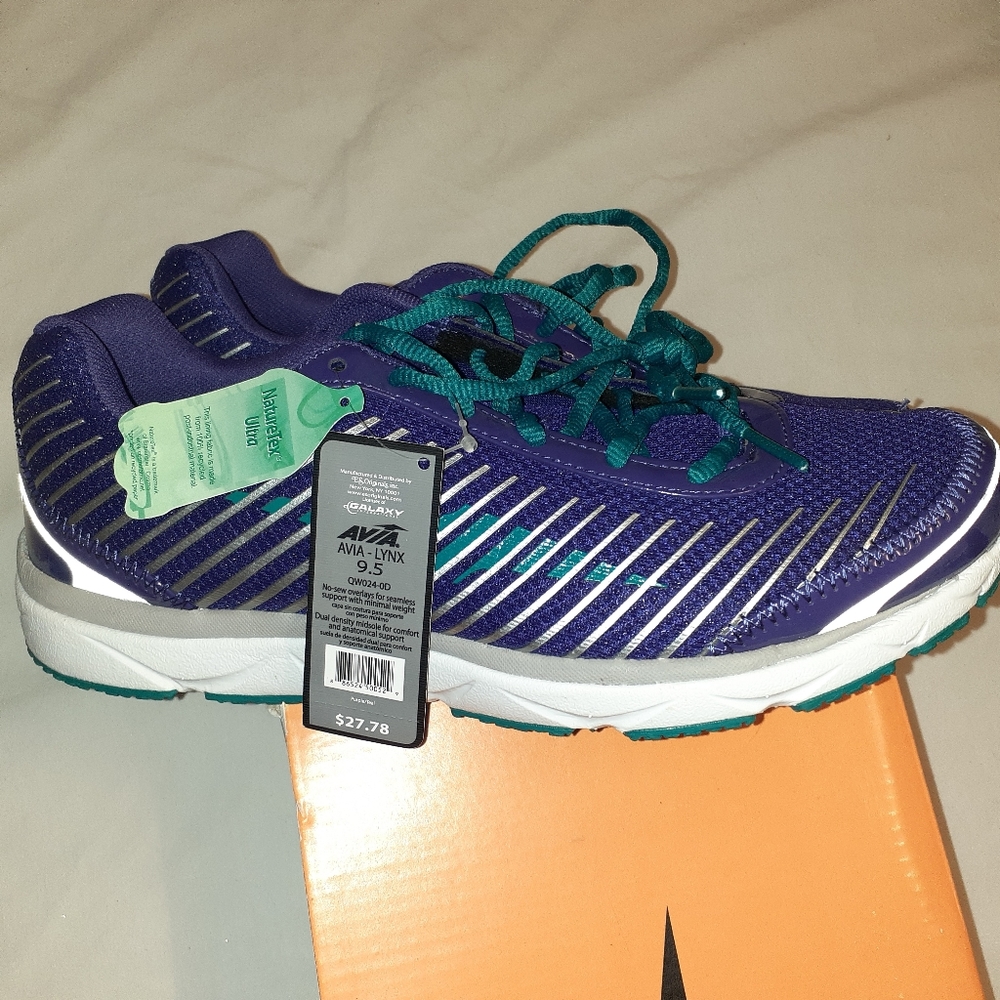 Women's sneakers